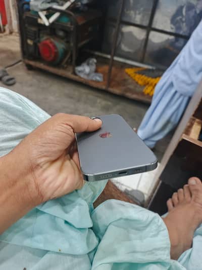 Apple iPhone 13 Pro