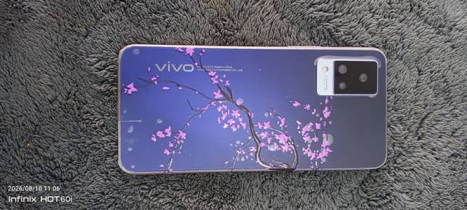 Vivo V21