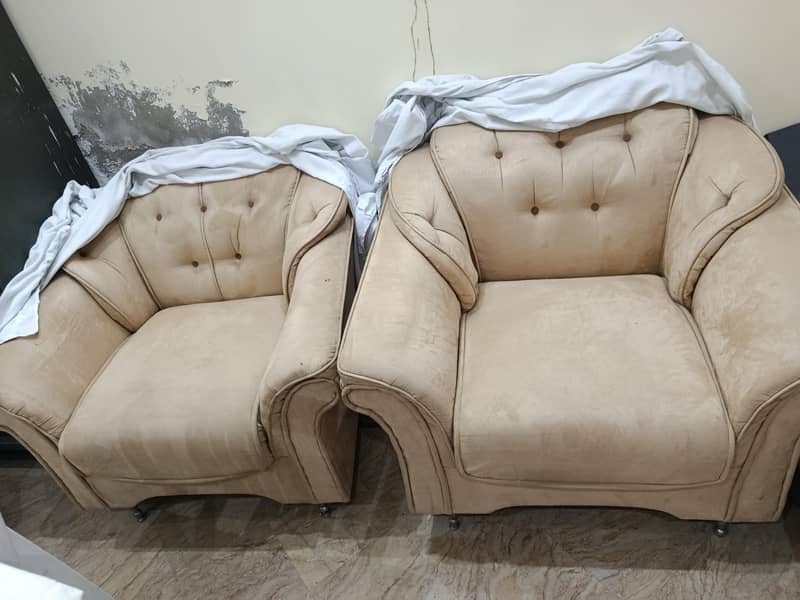 comfortable 5-seater sofa set - Good condition 2