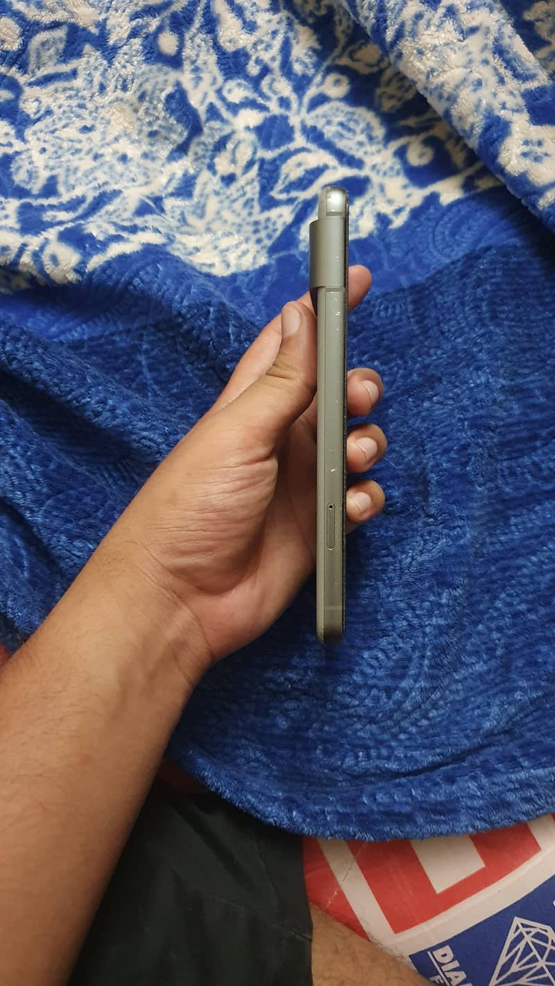 Google Pixel 8 1