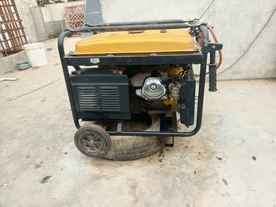 Urgent sale Aksa generator 8kv