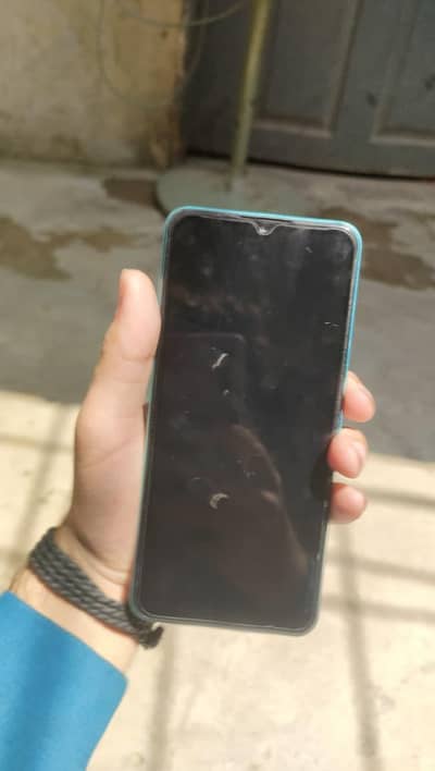 HMD Aura 2