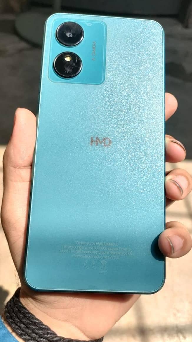 HMD Aura 2 3