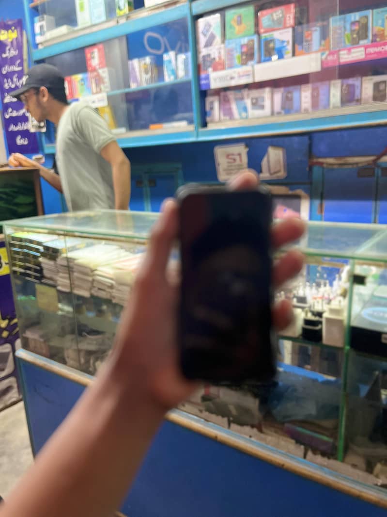 Apple iPhone 11 Pro 1