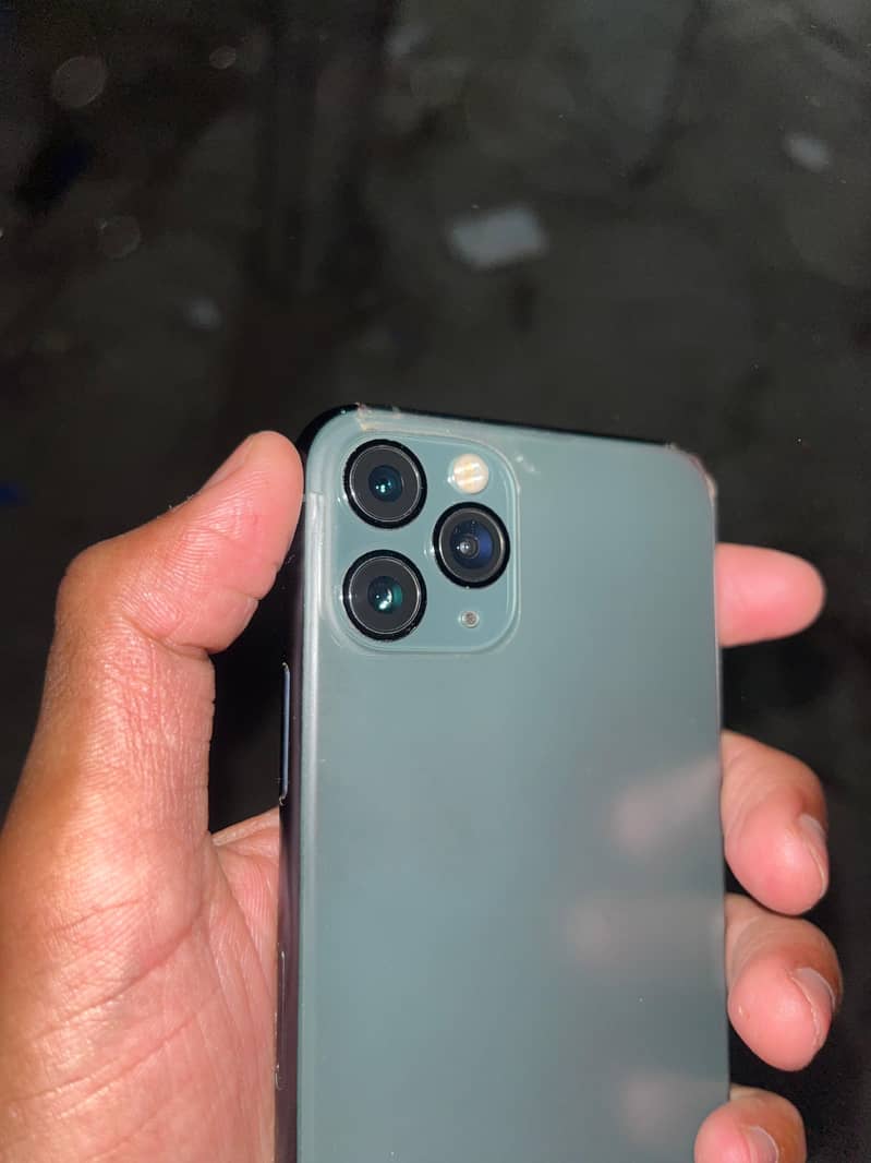 Apple iPhone 11 Pro 3