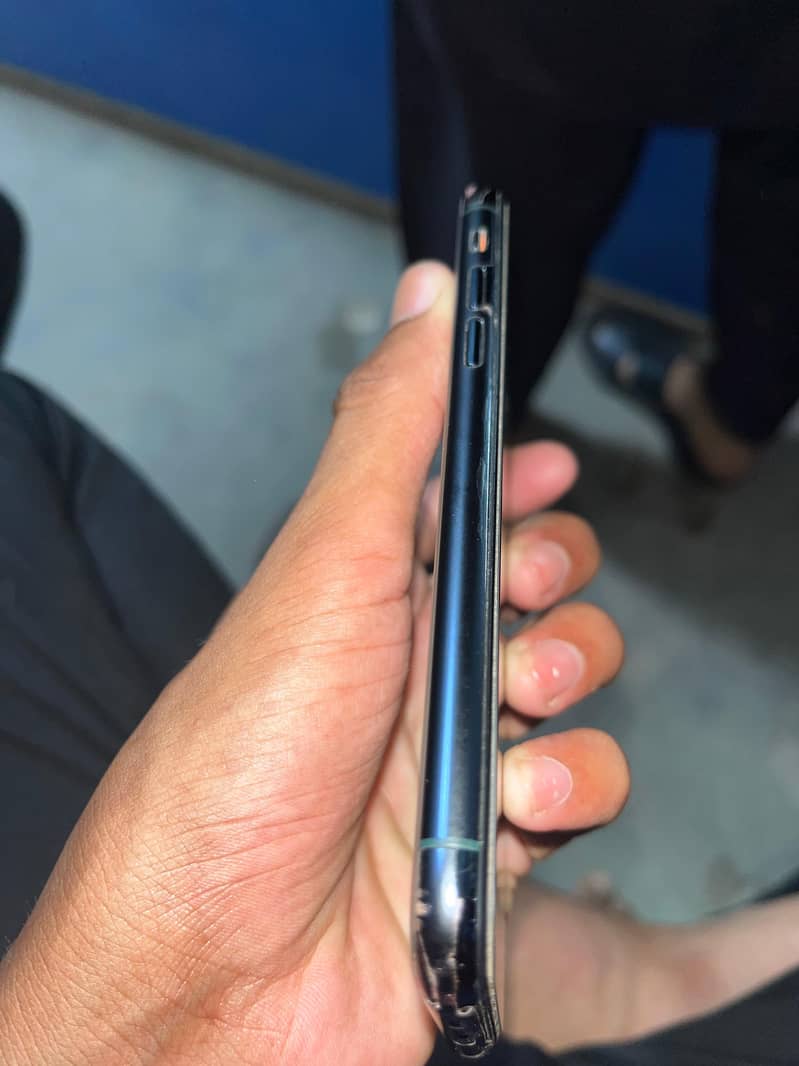 Apple iPhone 11 Pro 5