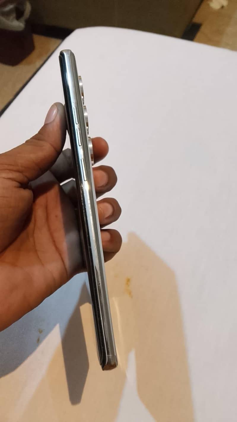Tecno CAMON 40 1