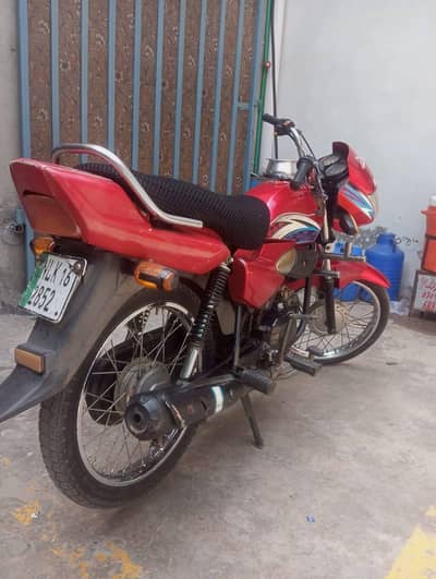motorcycle Honda pridor 100