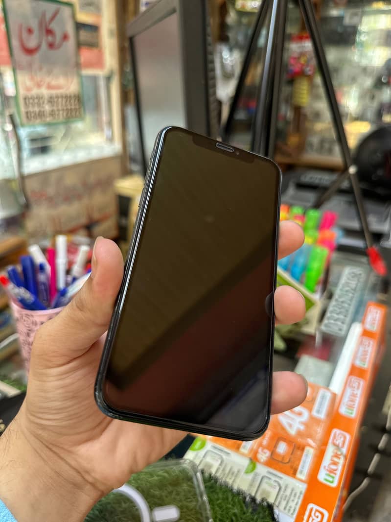 Apple iPhone X 1