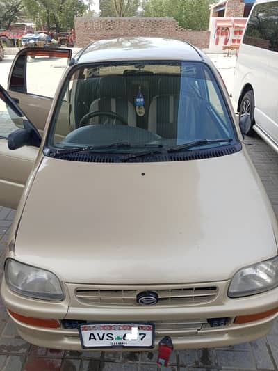 Daihatsu Cuore 2011