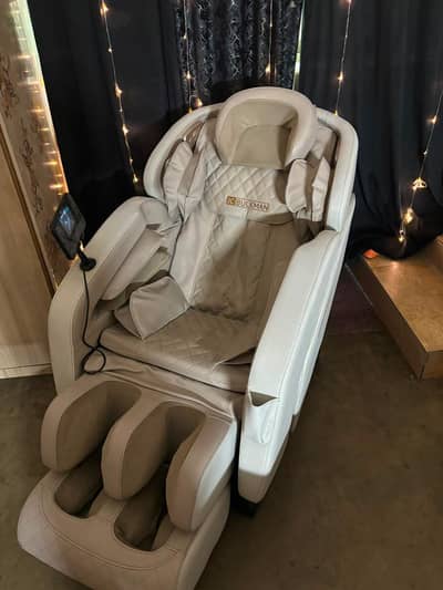 JC Buckman TMC-160 Full Body Massage Chair | 2D | Airbags | Heat