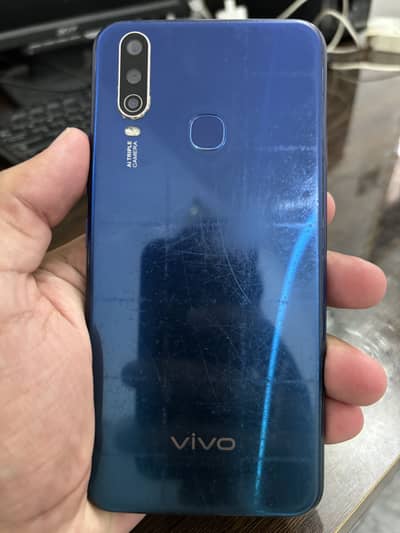 Vivo Y17