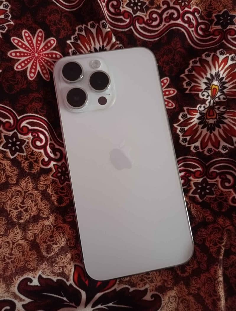 Apple iPhone 14 Pro Max 3