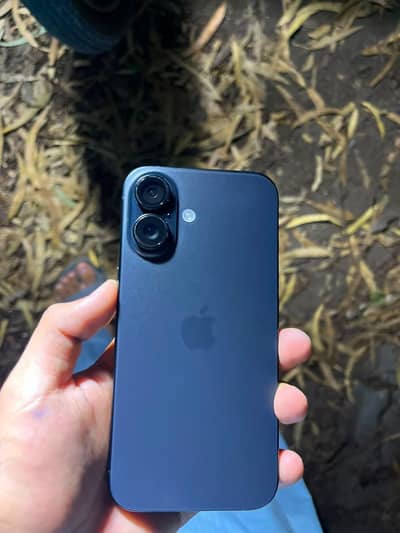 Apple iPhone 16