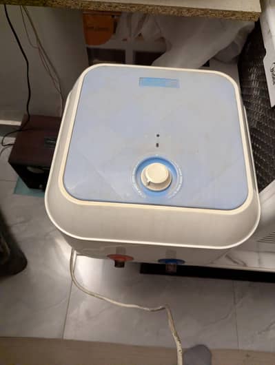 Electric water gyser water heater Semi instant smart