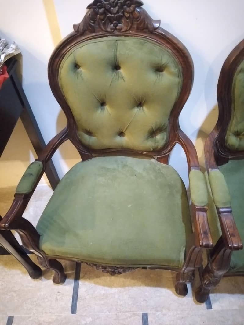 SOLID WOODEN CHAIRS 1