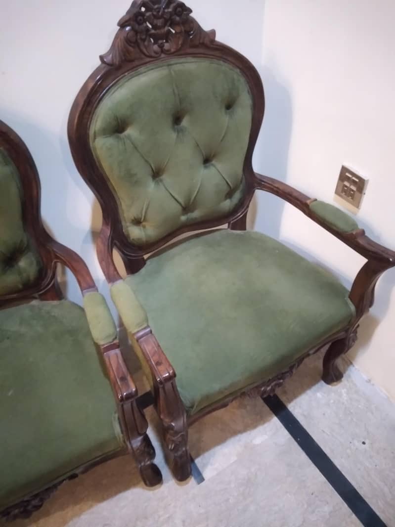 SOLID WOODEN CHAIRS 2
