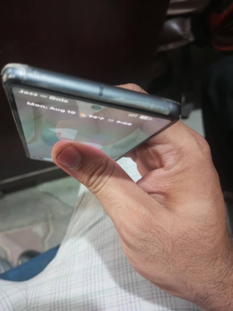 Google Pixel 7 4