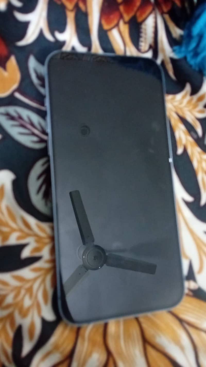 Apple iPhone 14 plus 3