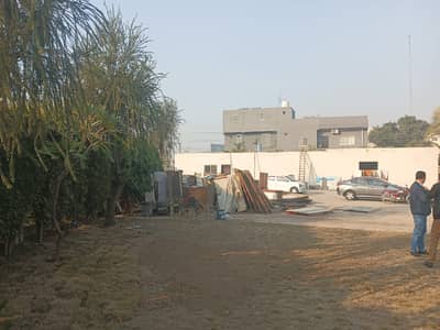 3 KANAL COMMERCIAL PLOT ON MAIN BEDIAN ROAD