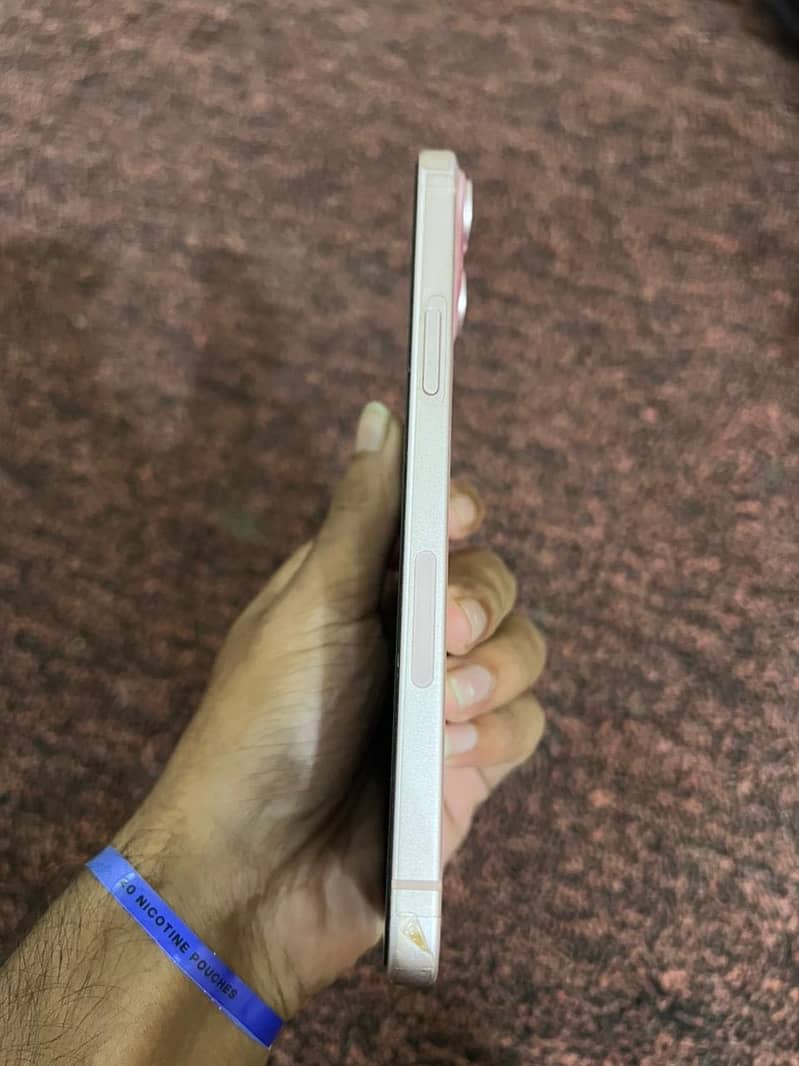Apple iPhone 15 plus 3