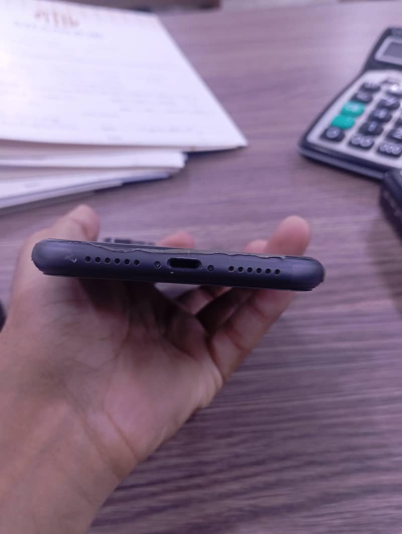 Apple iPhone 11 5