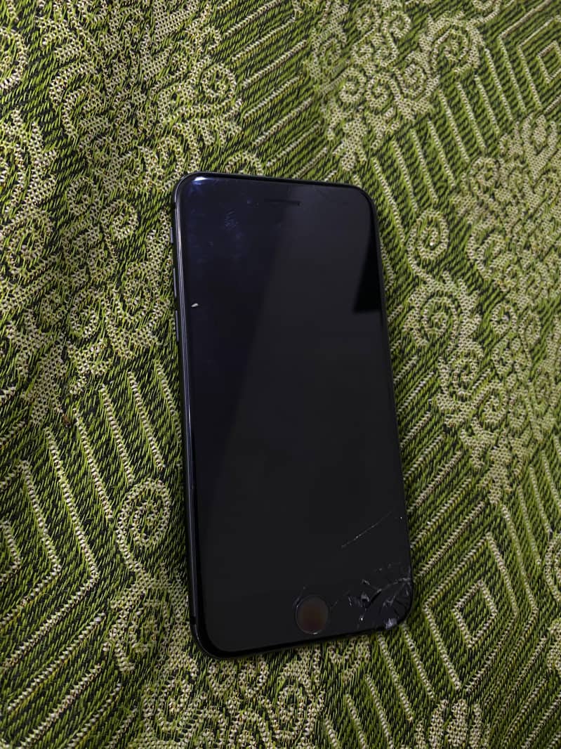 Apple iPhone 8 2