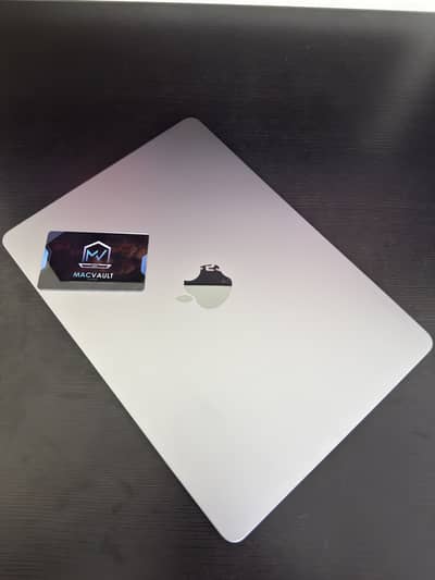 Macbook Air M2 13” 16/1tb - Official Apple Waranty