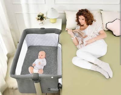 Baby Bassinet/ Baby cot - Good condition