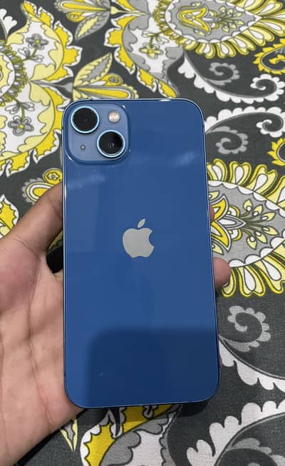 Apple iPhone 13
