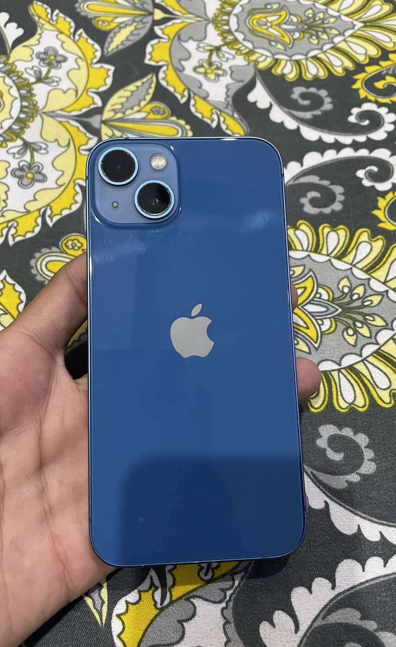 Apple iPhone 13 0