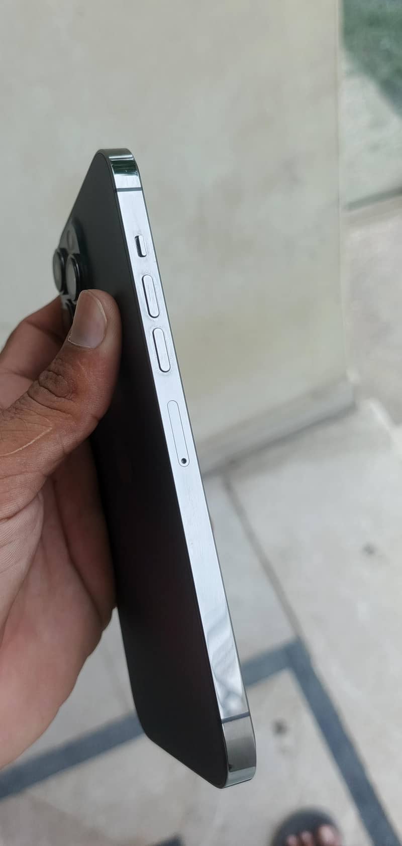 Apple iPhone 13 Pro Max 1