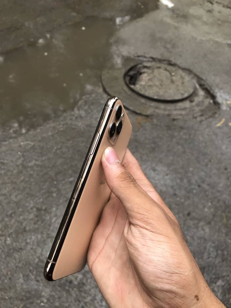 Iphone 11 pro 1