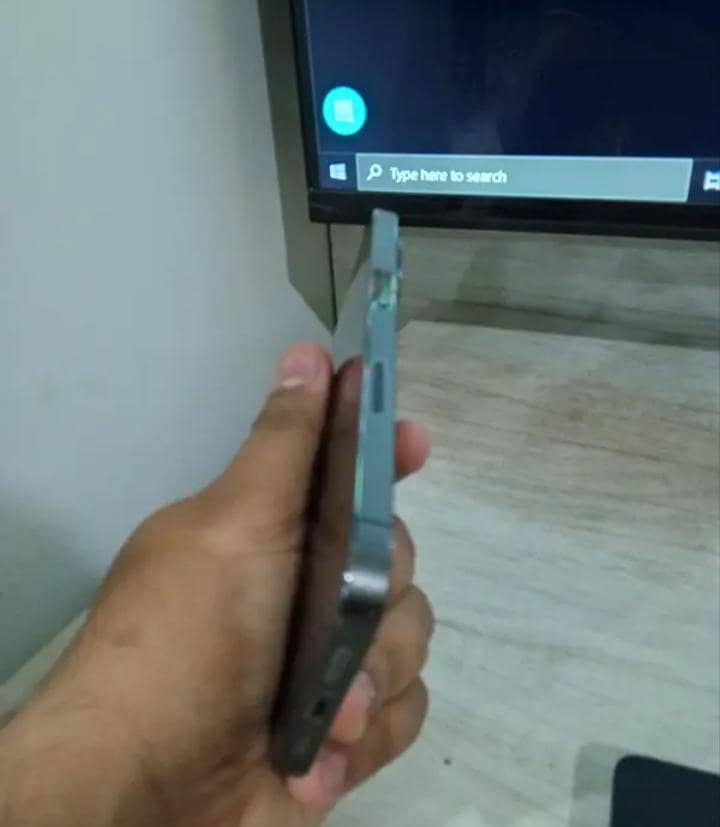 Apple iPhone 13 Pro 3