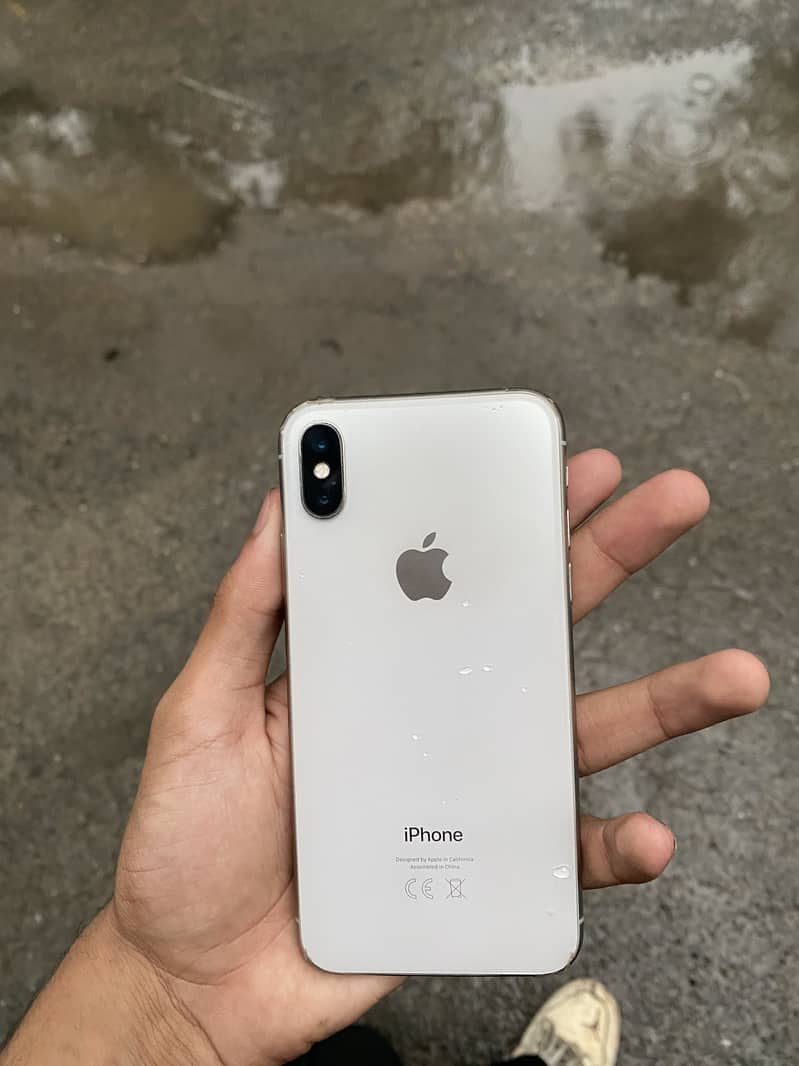 Apple iPhone X 3