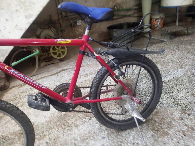 medium size bicycle 0