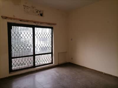Prime Location Askari 5 Flat Sized 10 Marla Is Available