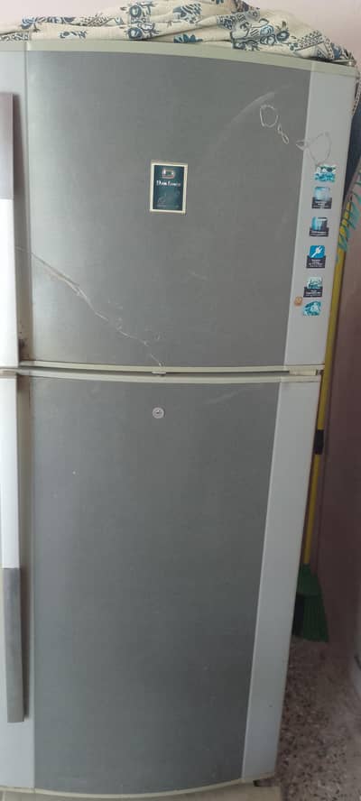 DAWLANCE REFRIGERATOR