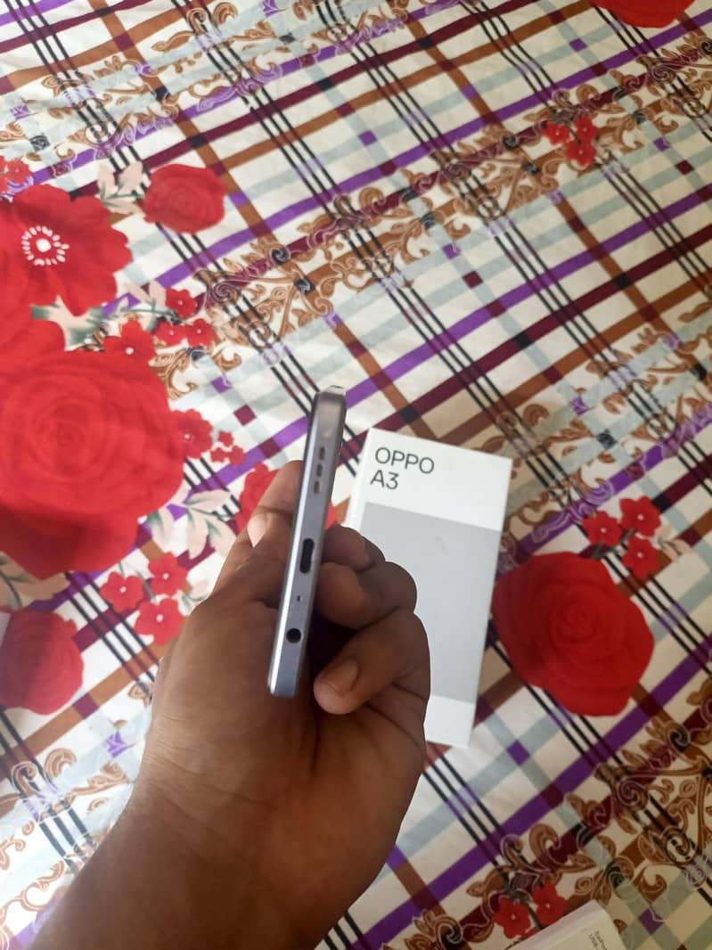 OPPO A3 4