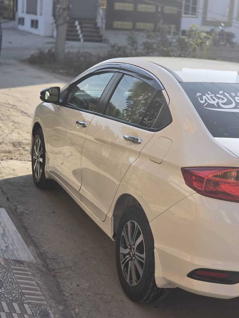 Honda City 1.5  2022  model 11
