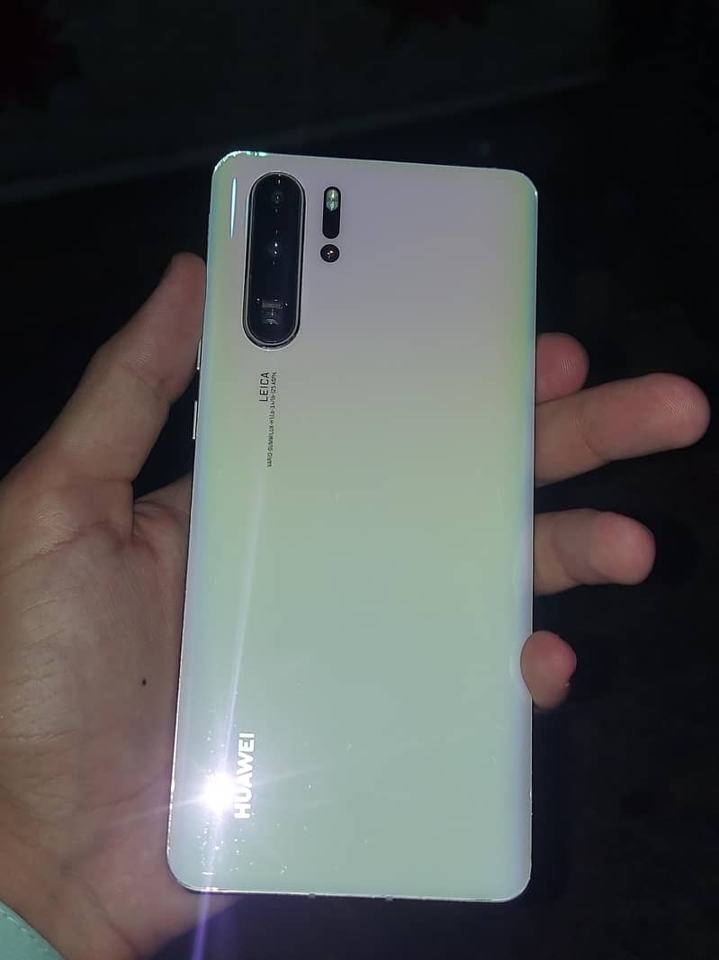 Huawei P30 Pro 0