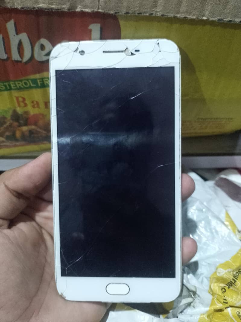 OPPO F1s 1