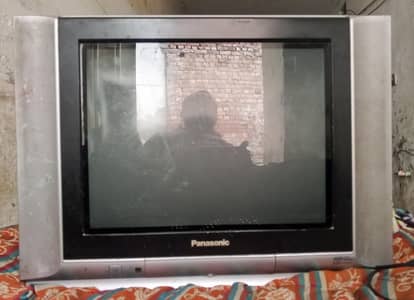 Panasonic tv for sale 32 inch screen well condition