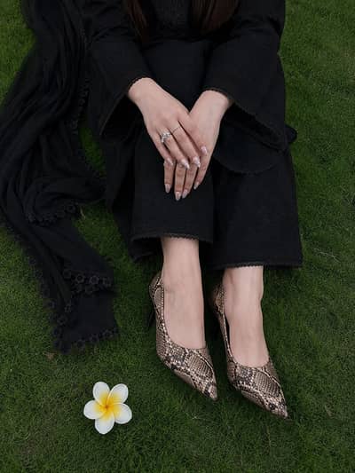 Ladies Mixed Shoes Collection – Heels & Casual Shoes