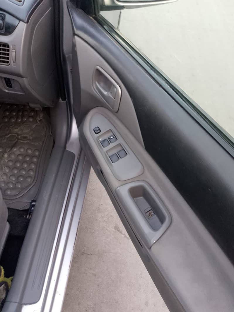 Mitsubishi Lancer 2006 – Automatic 1.5 3