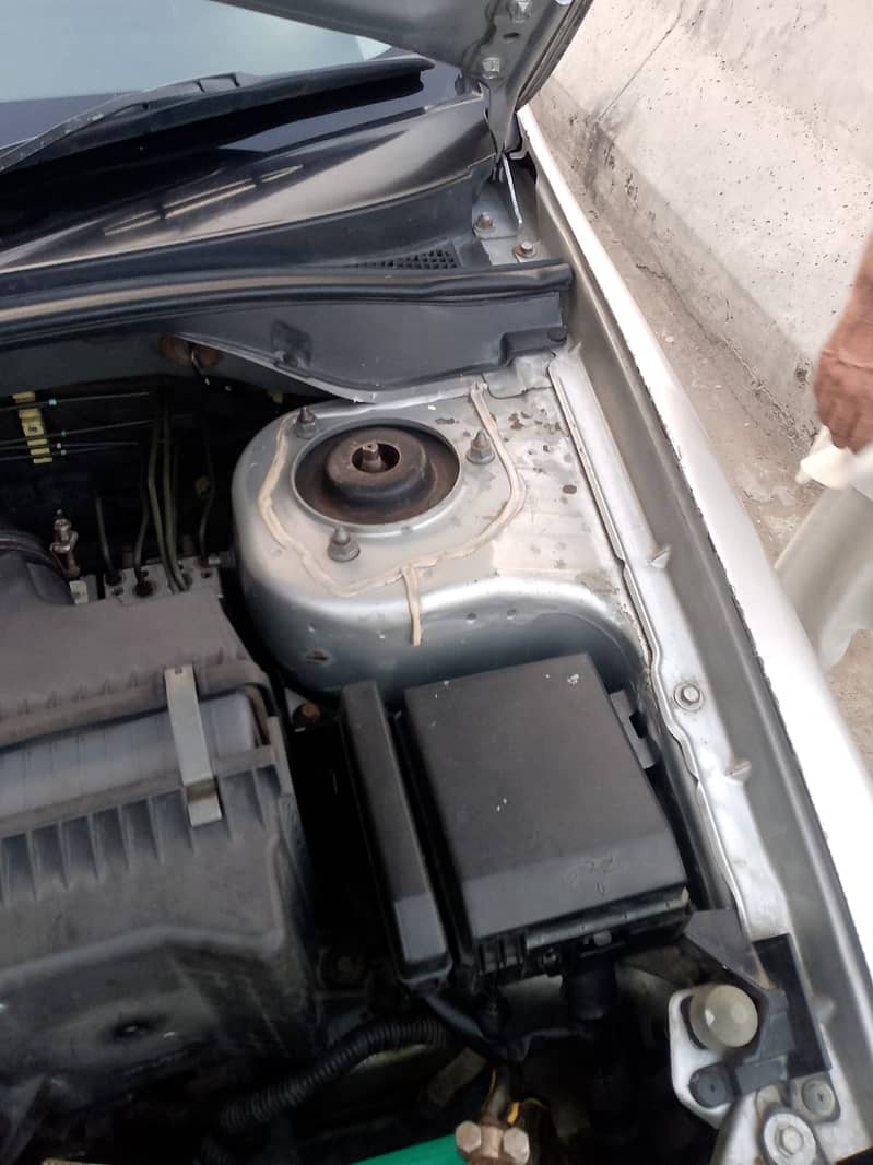 Mitsubishi Lancer 2006 – Automatic 1.5 9
