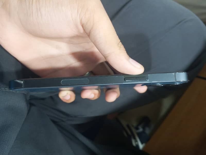 Apple iPhone 12 Pro 1