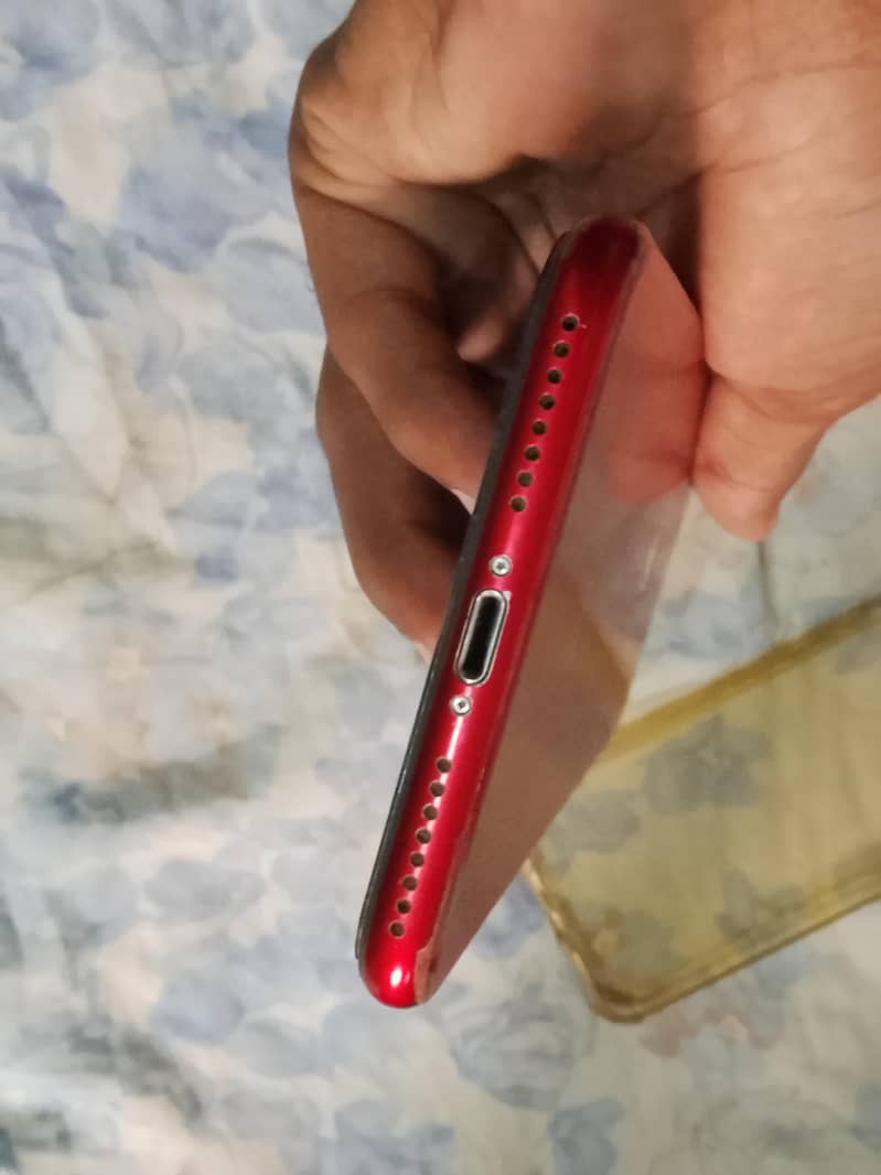 Apple iPhone 8 Plus 1