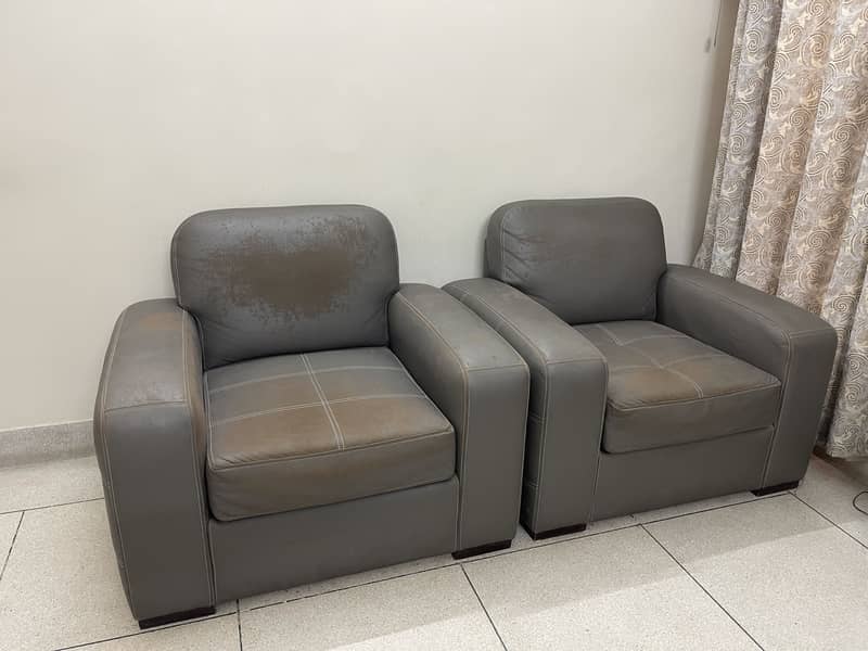 one seater sofas(2) 0