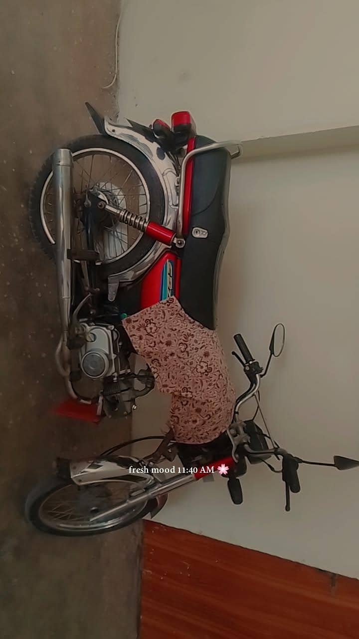 crown bicke 1